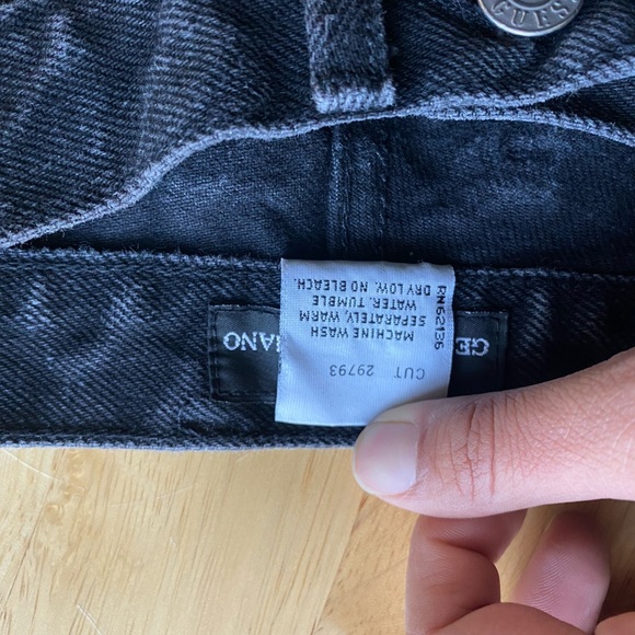 Vintage Black Guess Jeans - Picture 2 of 9